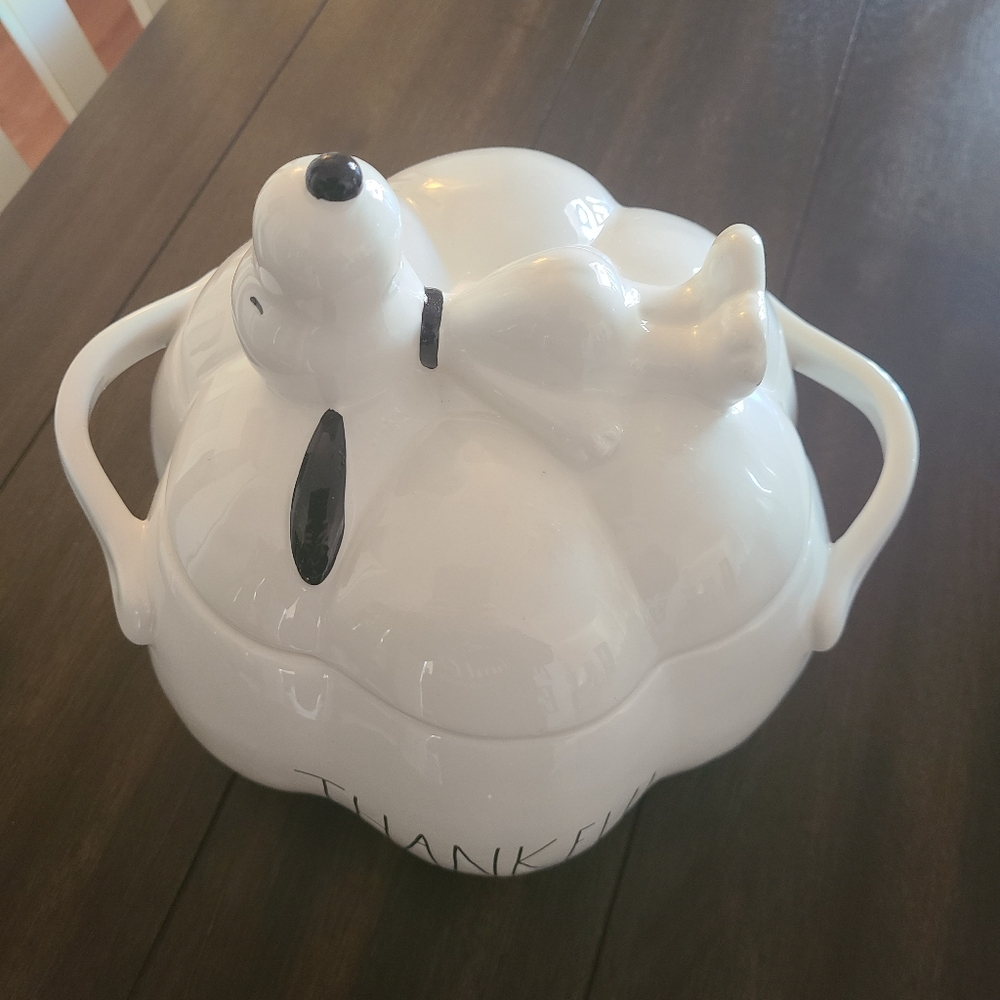 Rae Dunn "Snoopy Thankful" Bowl w/Lid - Picture 2 of 3
